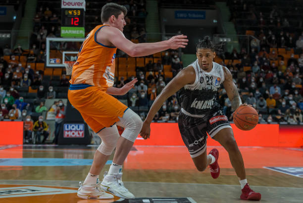 从战术角度 从战术角度